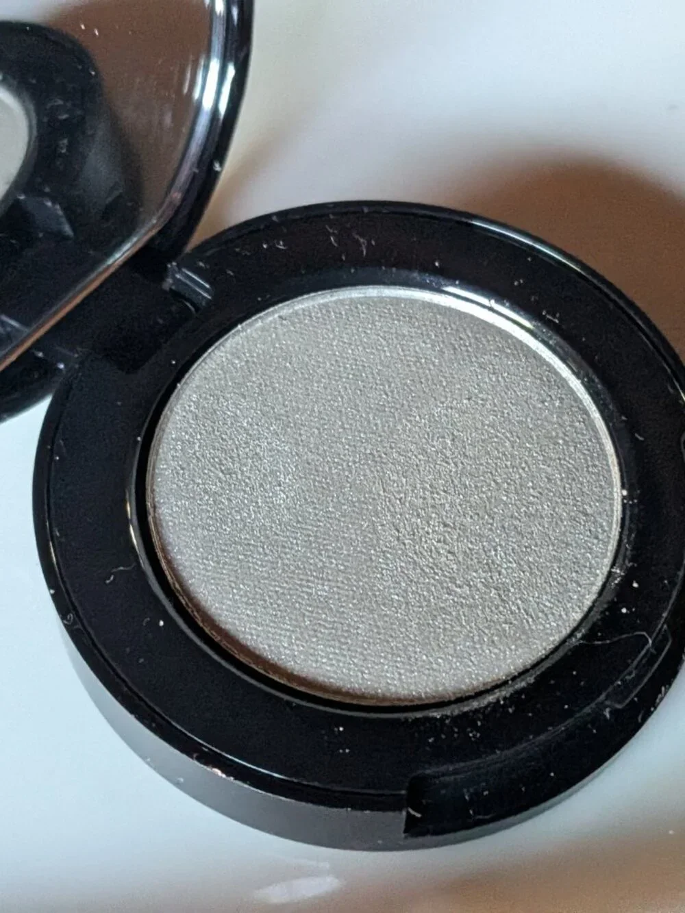 Alima Pure Refillable Pressed Eyeshadow Compact + Refill Pan in Solar